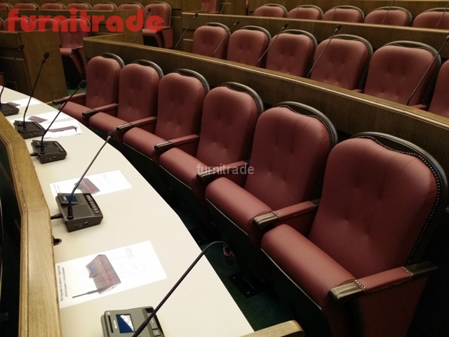 Конференц зал верховного суда, кресла для залов Квинет от Фурнитрейд